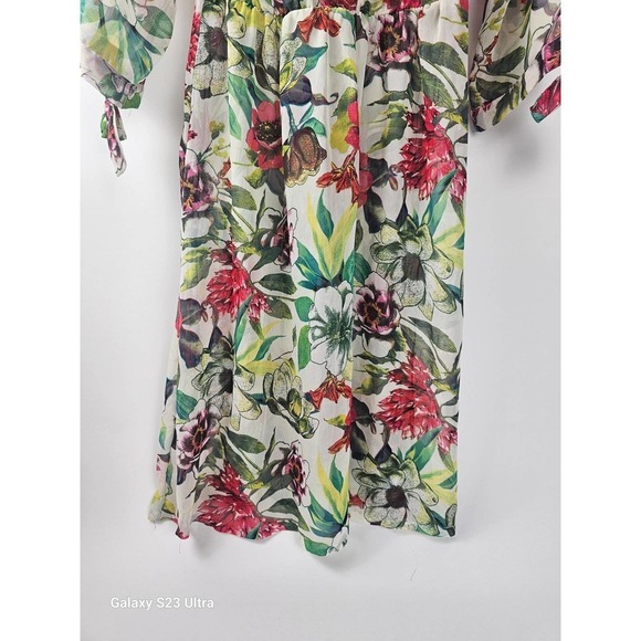 Women's szM, Haani beautiful floral wrap dress - Picture 7 of 8